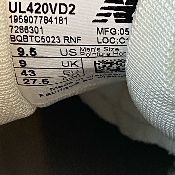 New Balance 520 Retro Suede Shoes Fashion Sneakers Green Yellow Unisex M 9.5 W11 - Picture 8 of 12